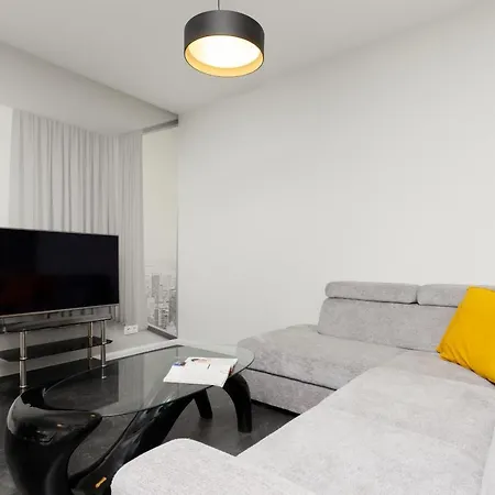 Center Grzybowska 85 With Parking By Renters شقة *