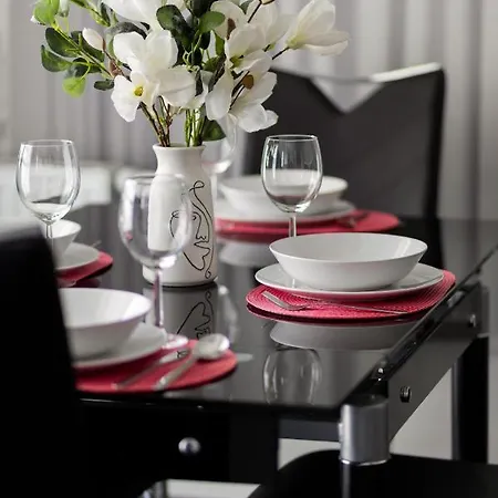 Center Grzybowska 85 With Parking By Renters Apartman